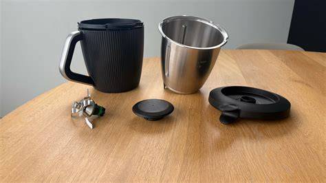 Thermomix-Setup: Zutaten im Mixtopf und Kochstufen