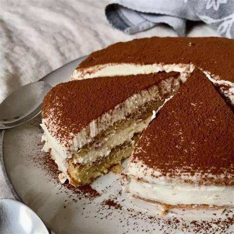 Tiramisu Torte als Highlight auf dem Dessert-Buffet
