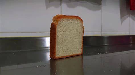 Toastbrot fällt auf den Boden