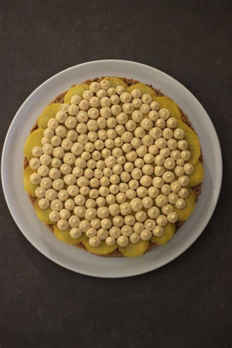 Torte mit Dulce de Leche, Mango und Blaubeeren
