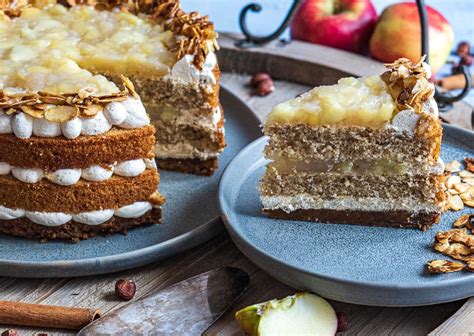 Torte mit Spekulatiusboden und Fruchtcreme