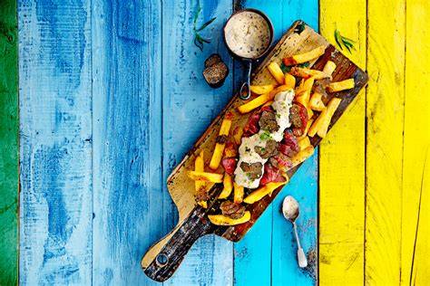 Trüffel auf Holzbrett mit Steak