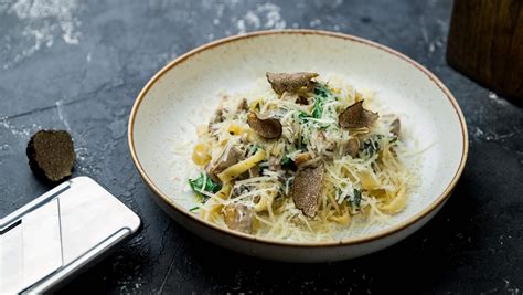 Trüffelgerichte: Verwendung in Pasta, Risotto, Fleisch