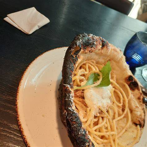Trüffelpasta mit Weingenuss im stilvollen Restaurant Stuttgart