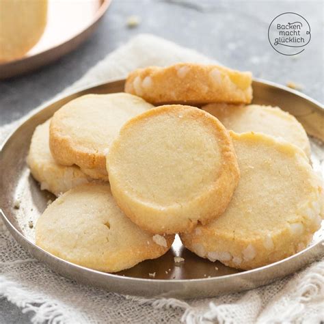 Traditionelle Heidesand Plätzchen auf einem Blech