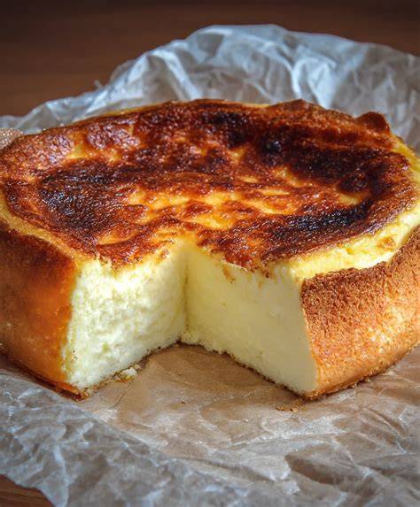 Traditionelle Käsekuchen-Produktion