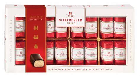 Traditionelle Marzipanherstellung bei Niederegger