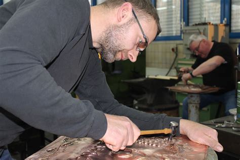 Traditionelle handwerkliche Weißwurstherstellung