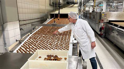 Traditionelles Pfefferkuchenhandwerk in der Lebkuchenfabrik