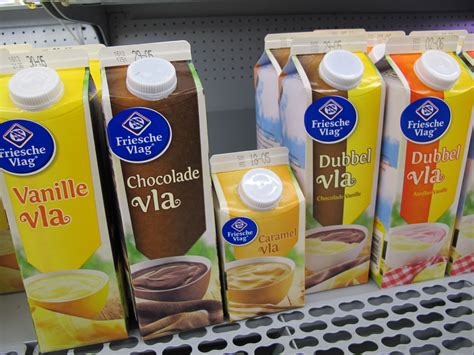 Traditionelles niederländisches Vla im Tetrapack, verschiedene Geschmacksrichtungen