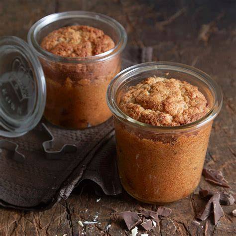 Trend Kuchen im Glas, hübsch servierte Mini-Kuchen in Weckgläsern