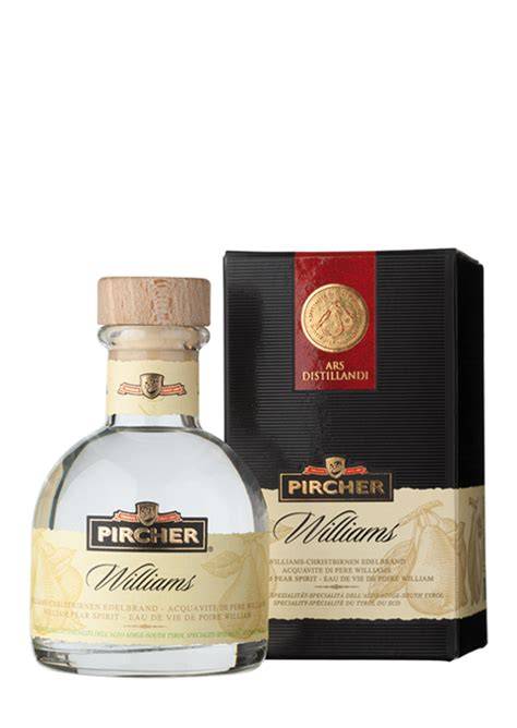 Typische Pircher Flasche und Williams-Edelbrand als Markenzeichen