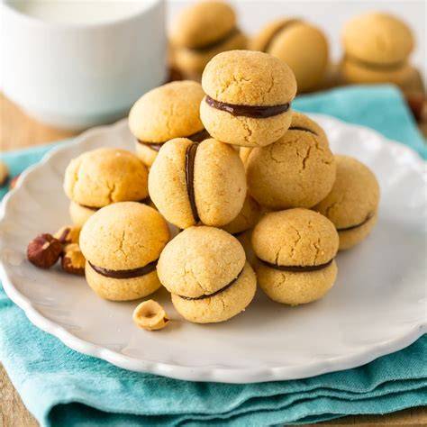 Typische italienische Kekssorten: Amarettini, Cantuccini, Baci di Dama, Paste di Mandorla