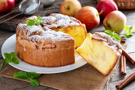 Unterschiedliche Apfeltorten: Versunkener Apfelkuchen, Torta di Mele, Pfarrhaustorte