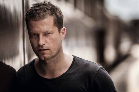 Valentin Schweiger hinter der Kamera am Filmset