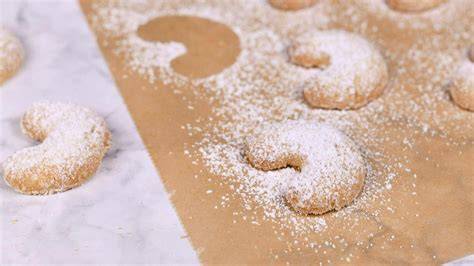 Vanillekipferl frisch aus dem Backofen