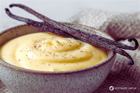 Vanillepudding mit Schmand cremig gerührt