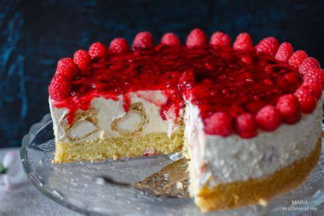 Variante: Torte mit Schokoboden, Mascarponecreme und roter Grütze
