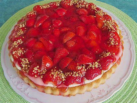 Varianten: Erdbeerkuchen, Himbeerkuchen, Aprikosenkuchen mit Puddingcreme