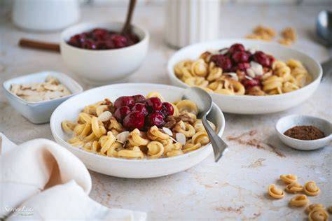 Varianten: Obst, Nüsse und Milchnudeln