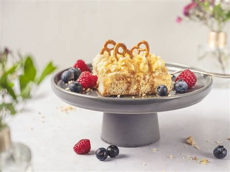 Varianten: Salted Caramel, Beeren, Zitrone - glutenfrei dekoriert