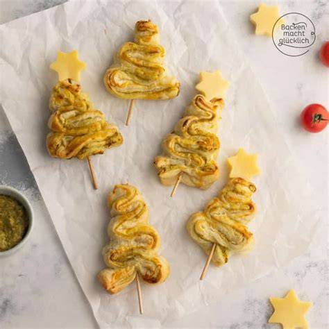Varianten: Sticks, Schnecken, Hörnchen und Tannenbaum aus Blätterteig