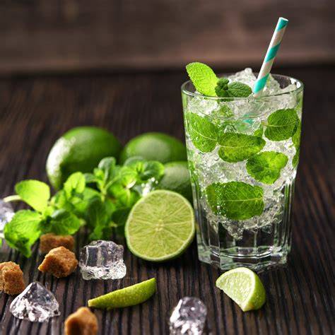 Varianten: Vanille, Minze, Limette und Orangenlikör als Aromenrad
