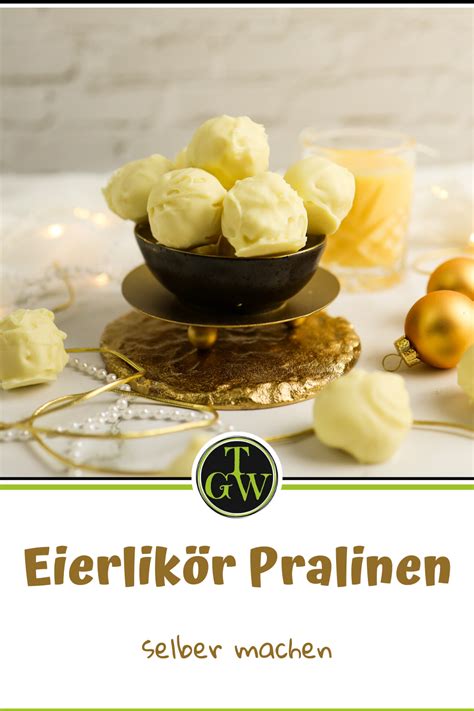 Varianten-Vielfalt: Eierlikörpralinen mit und ohne Überzug