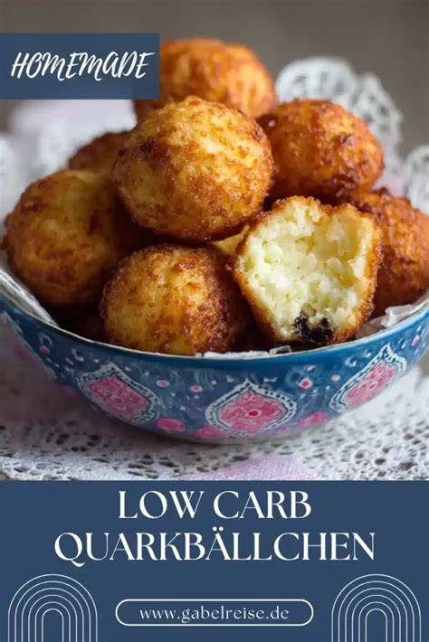 Variation von Low Carb Quarkbällchen mit Schokoglasur