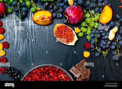 Variationen: Obst, Schokolade, Nüsse