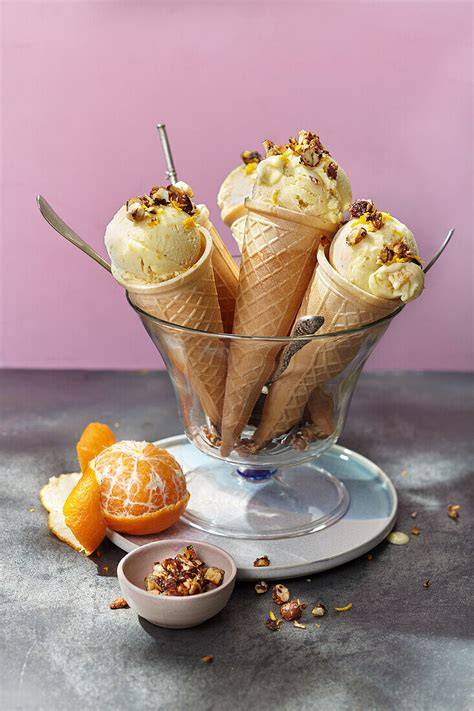 Variationen: mit Nüssen, Puderzucker, Eis