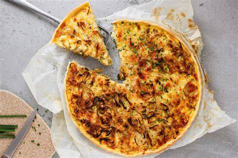 Variationen der Käsewähe: Vegetarisch, mit Speck, mit Gemüse und verschiedenen Käsesorten
