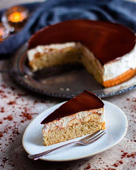 Vegane Bananen-Pudding-Torte