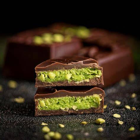 Vegane Dubai Schokolade mit Pistazienfüllung