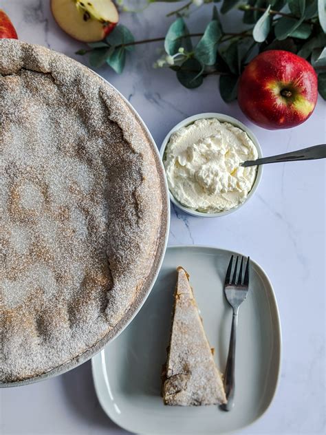 Vegane Gurken-Buttercreme-Torte