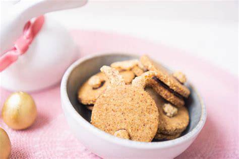 Vegane Hasen-Ausstecher und Kekse