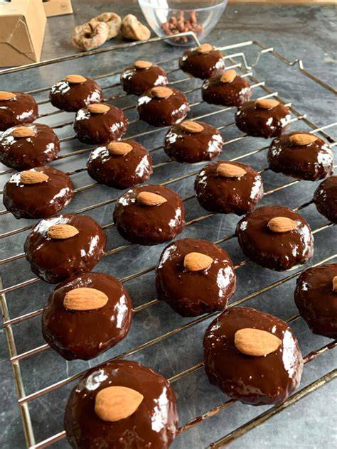 Vegane Lebkuchen mit Mandeln und Schokolade