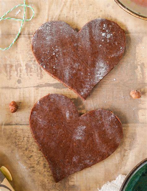 Vegane Lebkuchenherzen, vegan dekoriert