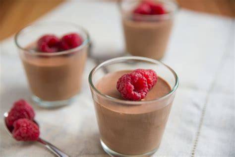 Vegane Mousse au Chocolat im Glas