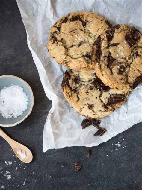 Vegane Schoko-Cookies mit Olivenöl und Meersalzflocken
