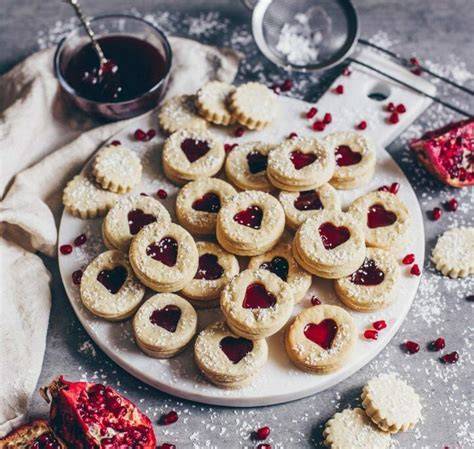 Vegane Spitzbuben mit Marmeladenfüllung