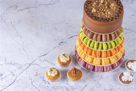 Vegane und glutenfreie Tortenregal in einer Wiener Pâtisserie