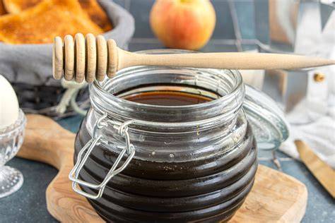 Veganer Honig aus Tapioka, Apfelsaft, Löwenzahn, Zuckerrüben - Markenüberblick