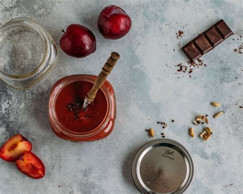 Veganes Pflaumenmus mit Kardamom