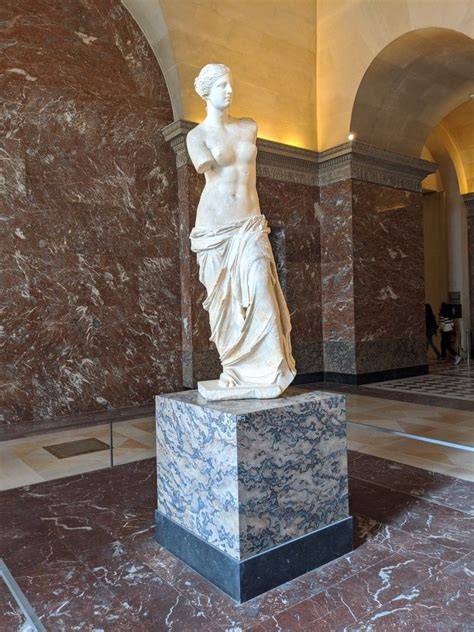 Venus von Milo im Louvre - Fotografie der Statue