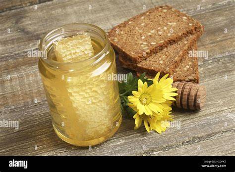 Vergleich: Ballaststoffgehalt in Honig und Vollkornbrot