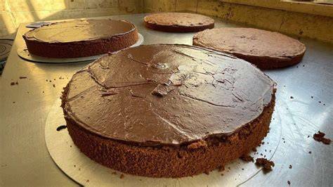 Vergleich: Manufaktur-Torte vs. Industrietorte