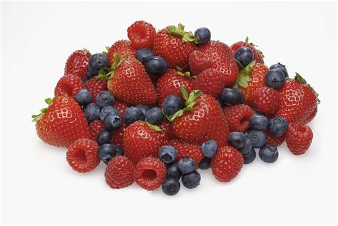 Vergleich: Varianten mit Erdbeeren, Himbeeren, Heidelbeeren