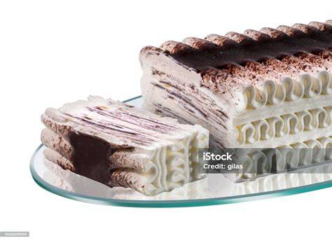 Vergleich: Viennetta und andere Eisdesserts auf einem Familientisch