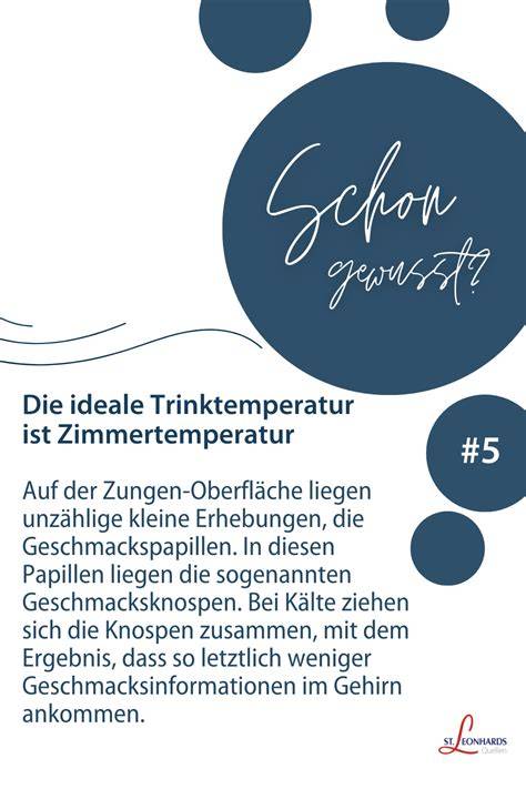 Verkostungs-Setup: weiße Teller, Wasser, Zimmertemperatur